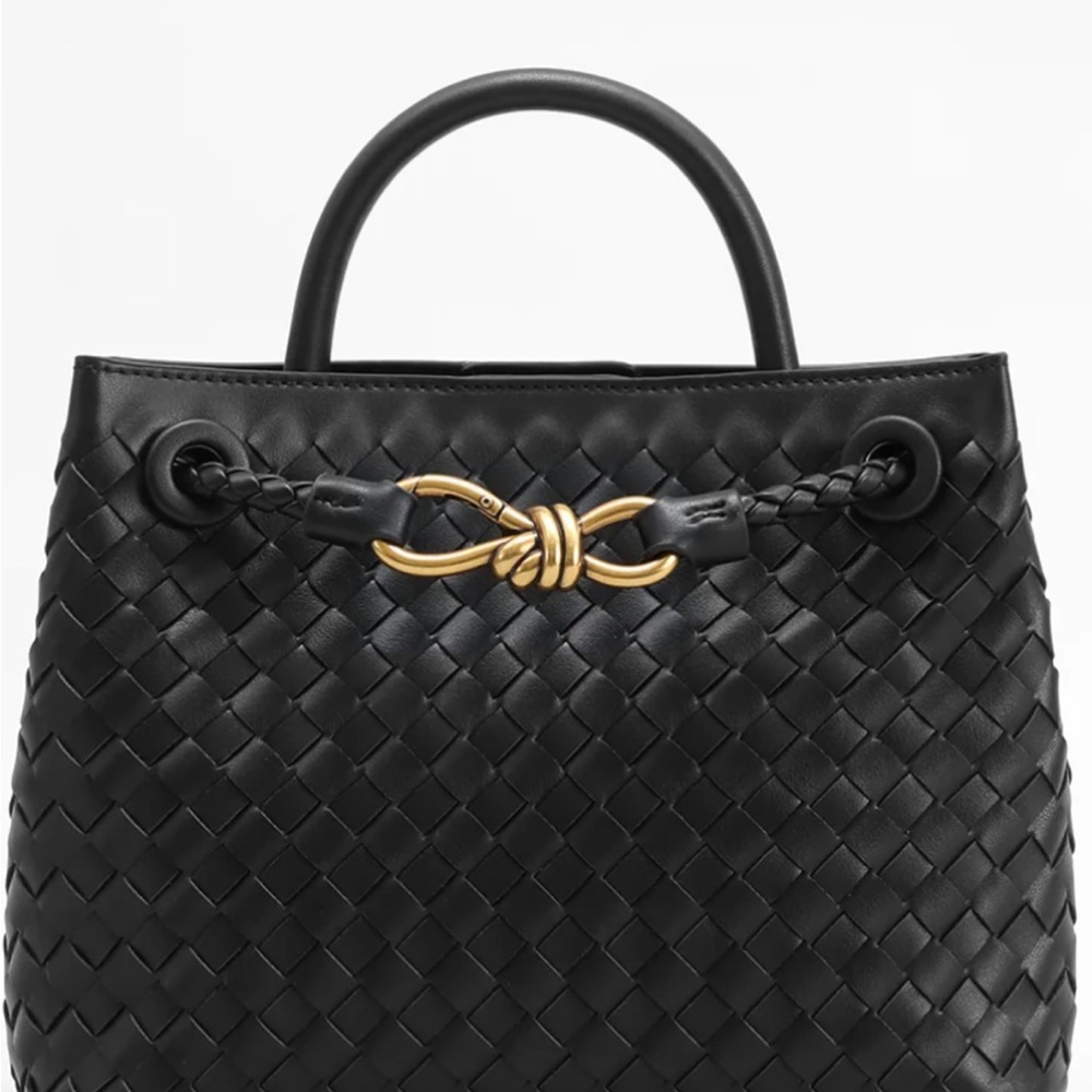 Accent Metal Twist  Black Woven with Gold Accent